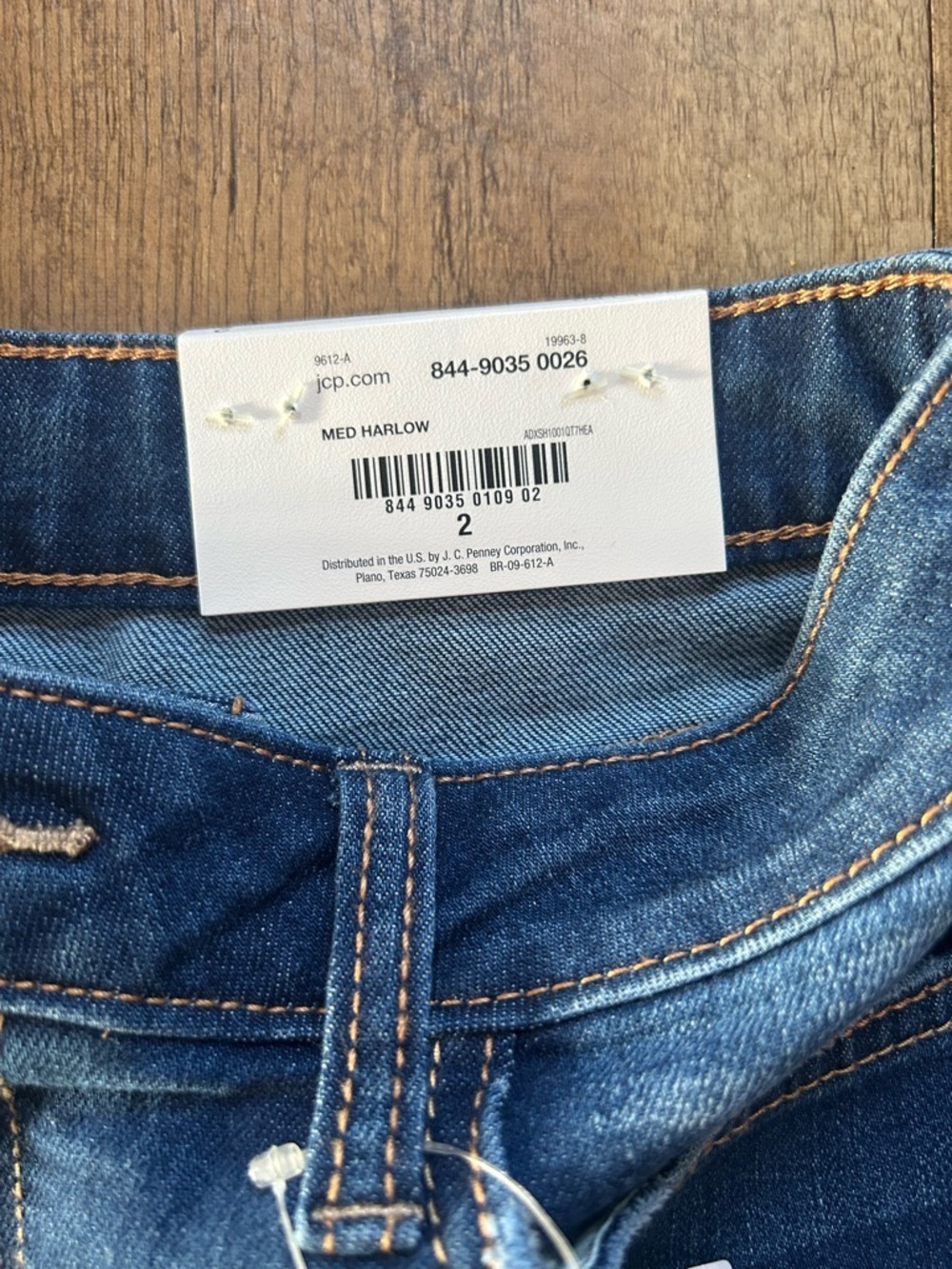 a.n.a High Rise Wide Leg Jeans Size 2 NWT Medium Wash Raw Hem - Picture 9 of 15